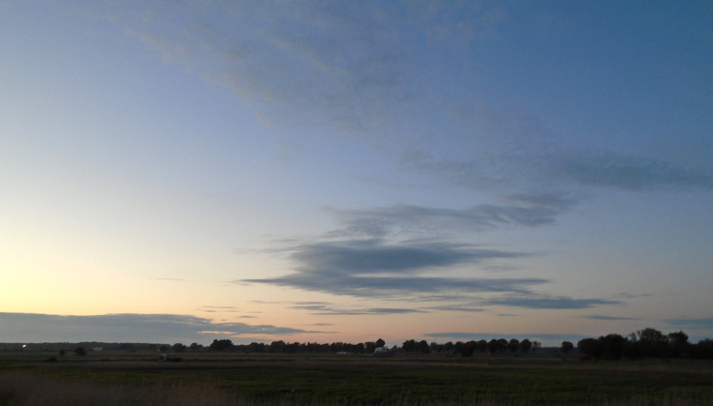 Himmel über den Salzwiesen